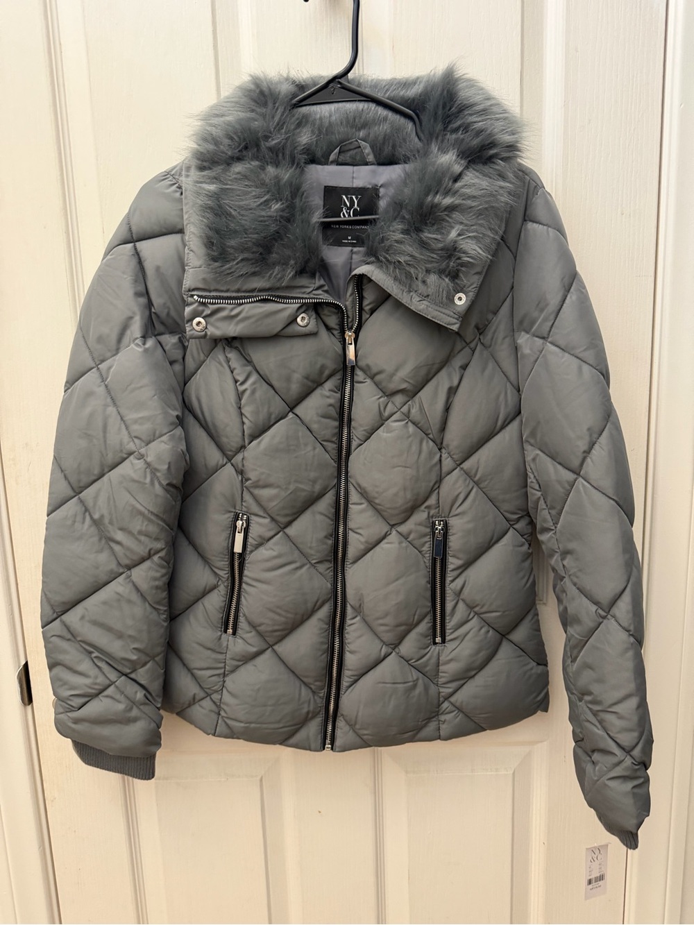 New York & Company Gray Quilted Puffer Jacket with Faux-Fur Collar